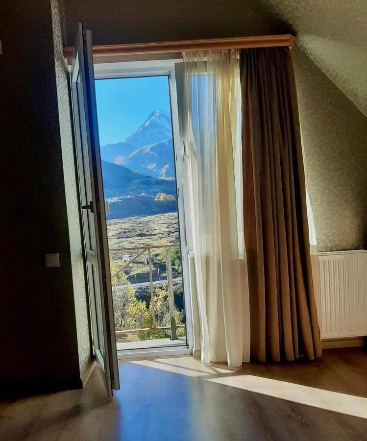 Kazbegi Inn Exterior photo