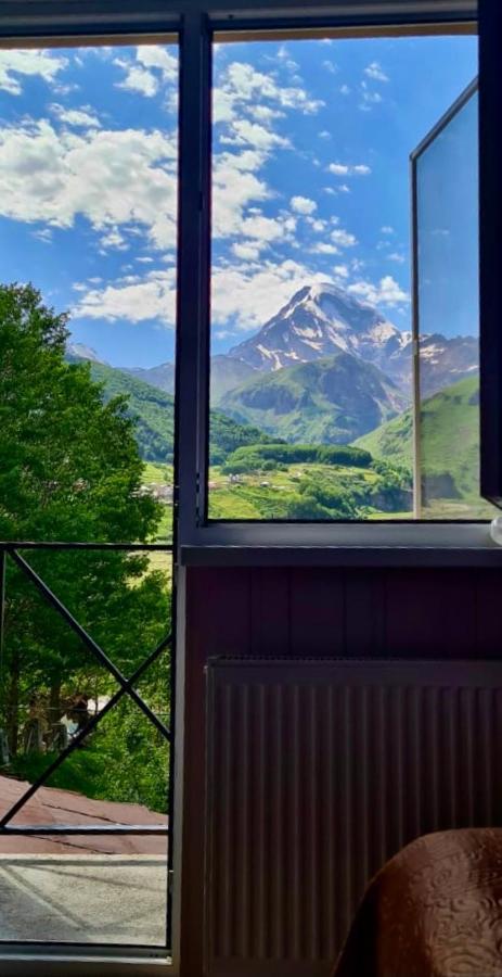 Kazbegi Inn Exterior photo